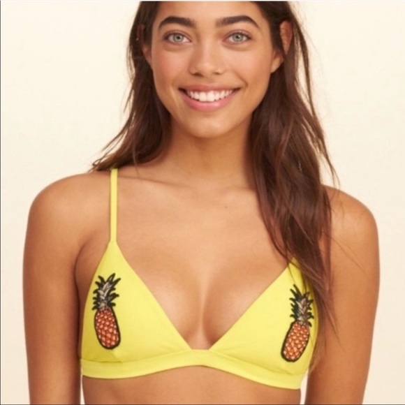 Last chance…Hollister Bikini Top Swimsuit Swim Pineapple M Medium - Picture 1 of 5